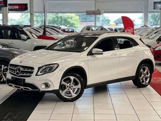 MERCEDES-BENZ GLA 200 1.6 CGI FLEX ENDURO 7G-DCT